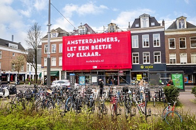 A large format Out of Home appeal for solidarity to residents